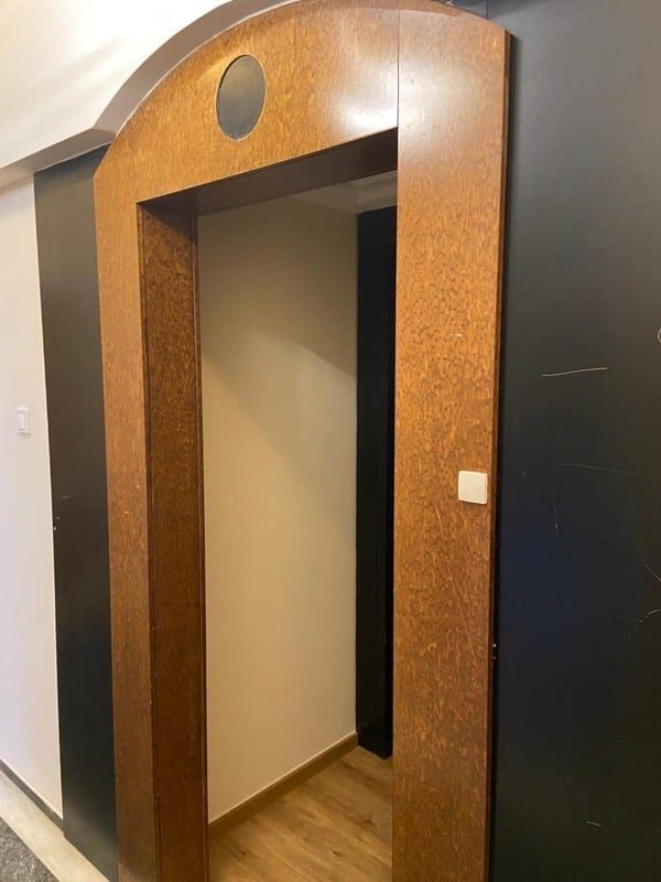 your apartment door